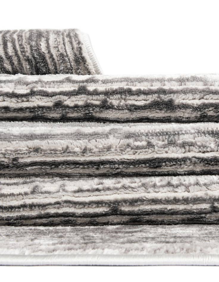 Detail image of 2' 7 x 12' Finsbury Runner Rug