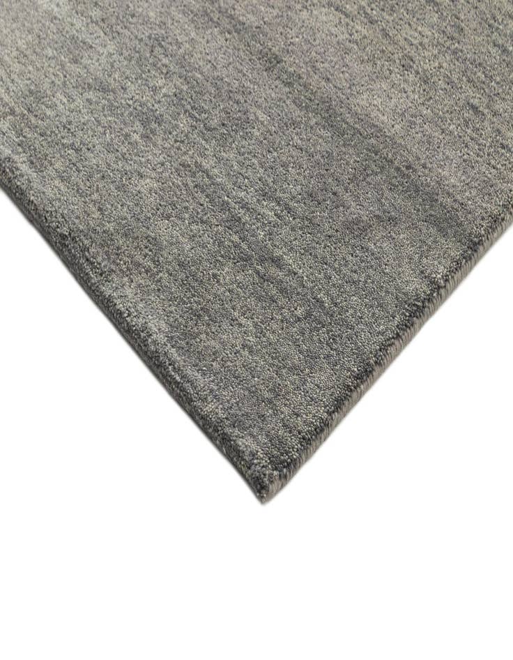 Detail image of 2' 6 x 9' 10 Hand Knotted Gabbeh Wool Runner Rug