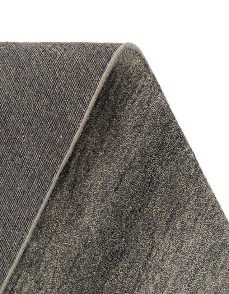 Detail image of 2' 6 x 9' 10  Hand Knotted Gabbeh Wool Runner Rug