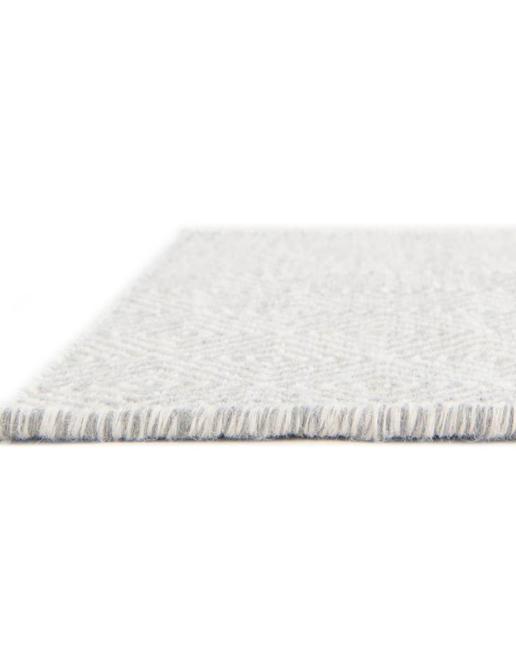 Detail image of 2' 7 x 14' 1 Hand Woven Geo Trellis Flatweave Runner Rug