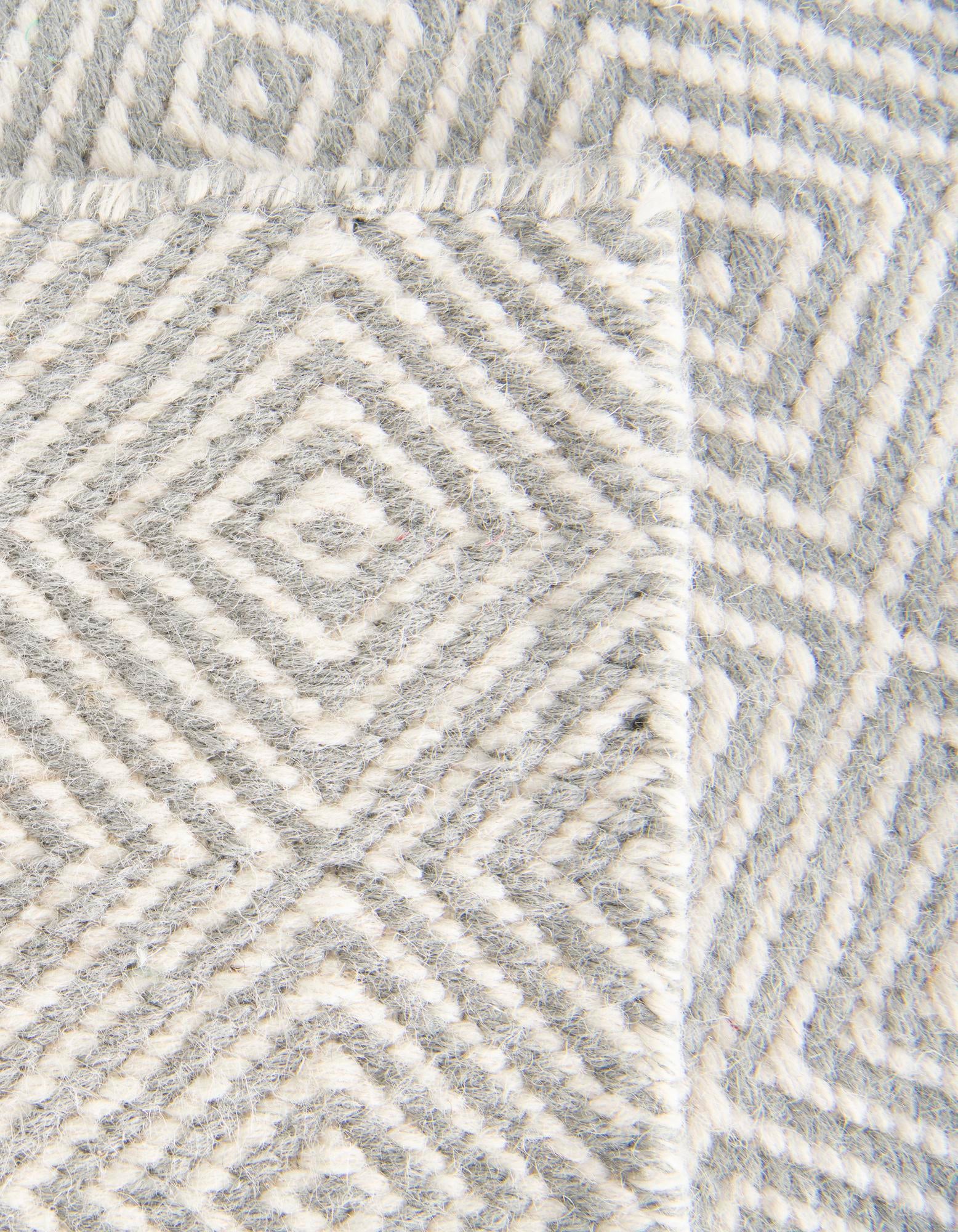 2' 7 x 12' Hand Woven Geo Trellis Flatweave Runner Rug
