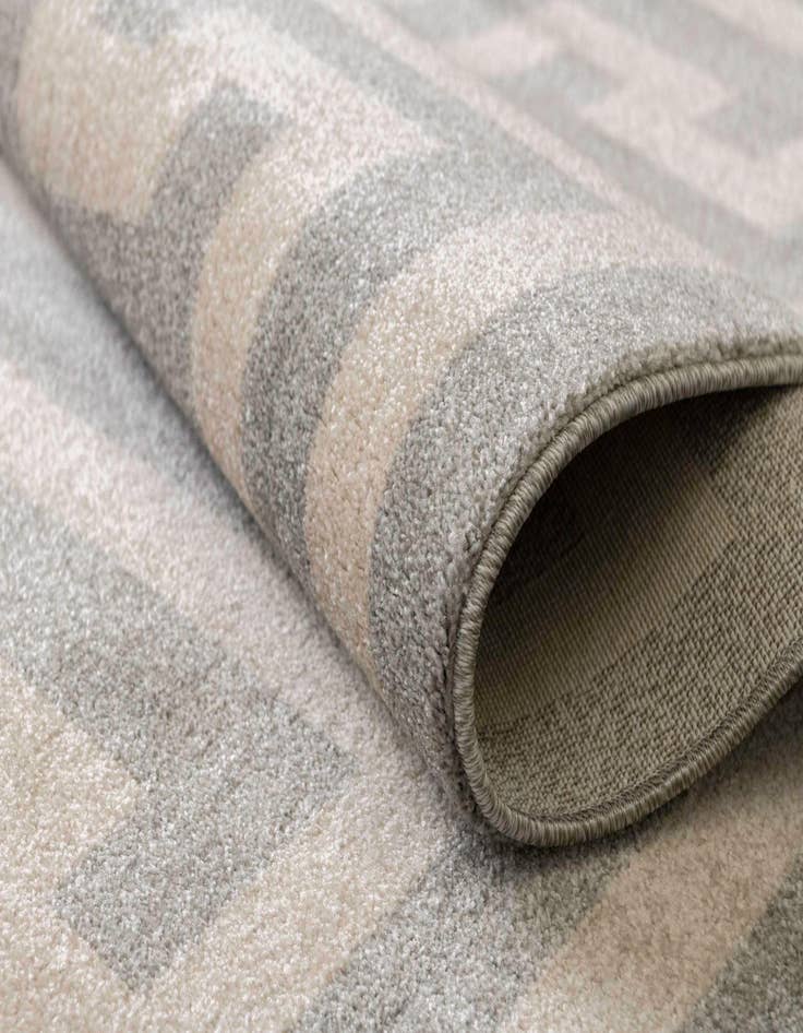 Detail image of 2' x 6' Hera Runner Rug