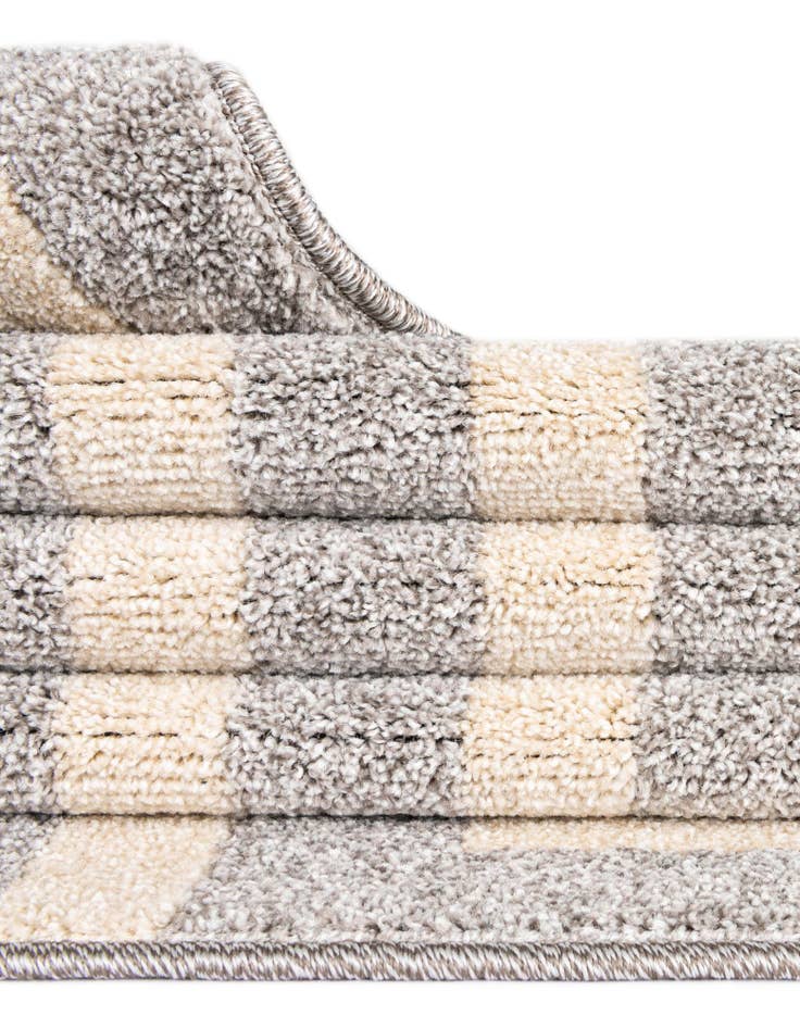 Detail image of 2' x 6' Hera Runner Rug