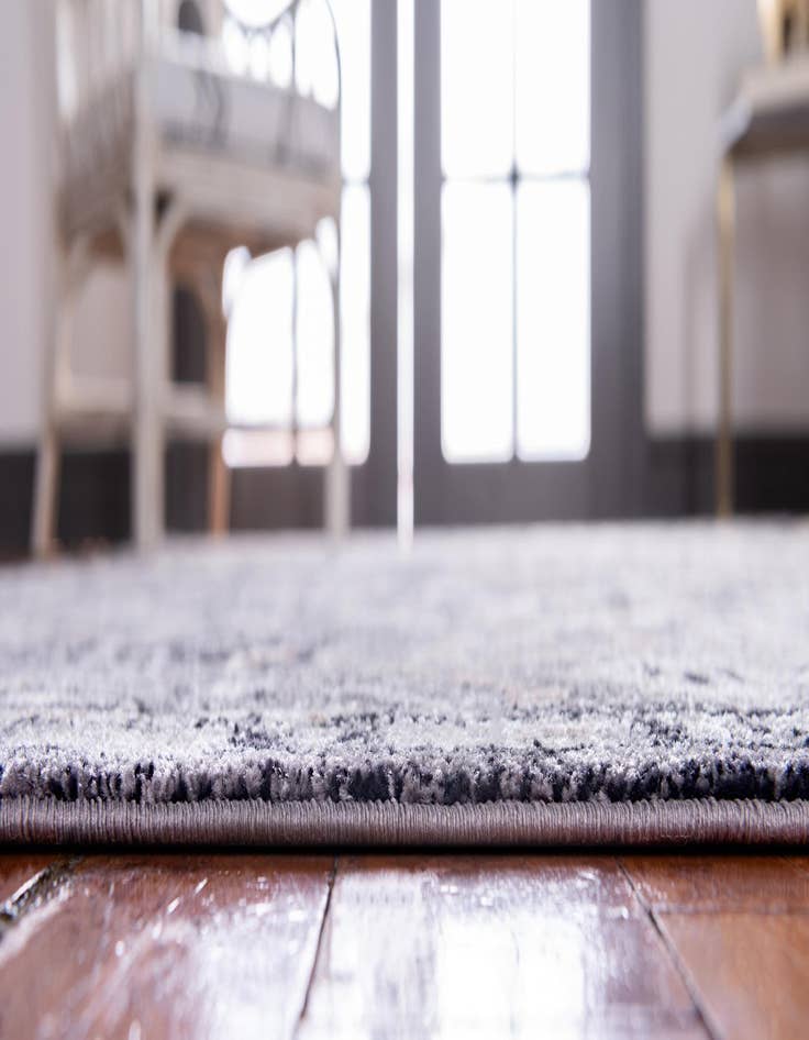 Detail image of 2' 7 x 10' Heritage Runner Rug