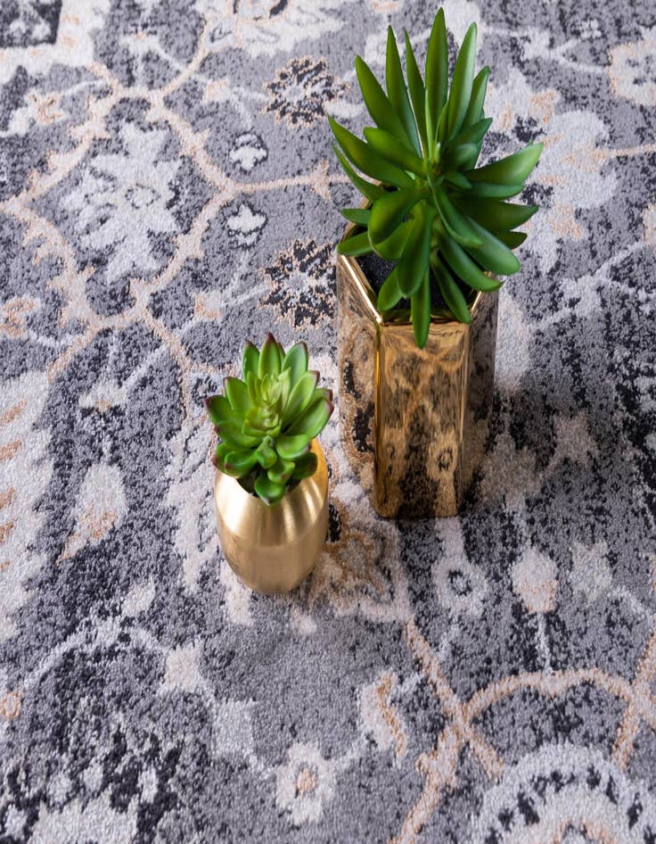 Detail image of 2' 7 x 10' Heritage Runner Rug