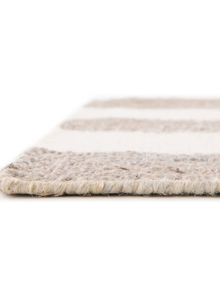 Detail image of 2' 7 x 10' Hand Woven Jill Zarin Hamptons Runner Rug