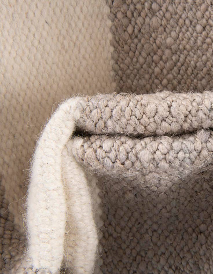 Detail image of 2' 7 x 10' Hand Woven Jill Zarin Hamptons Runner Rug