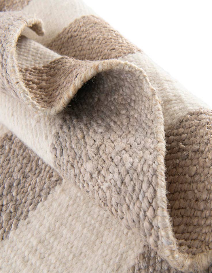 Detail image of 2' 7 x 12' Hand Woven Jill Zarin Hamptons Runner Rug