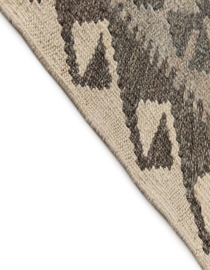 Detail image of 2' 7 x 9' 7  Hand Woven Kilim Maymana Wool Runner Rug