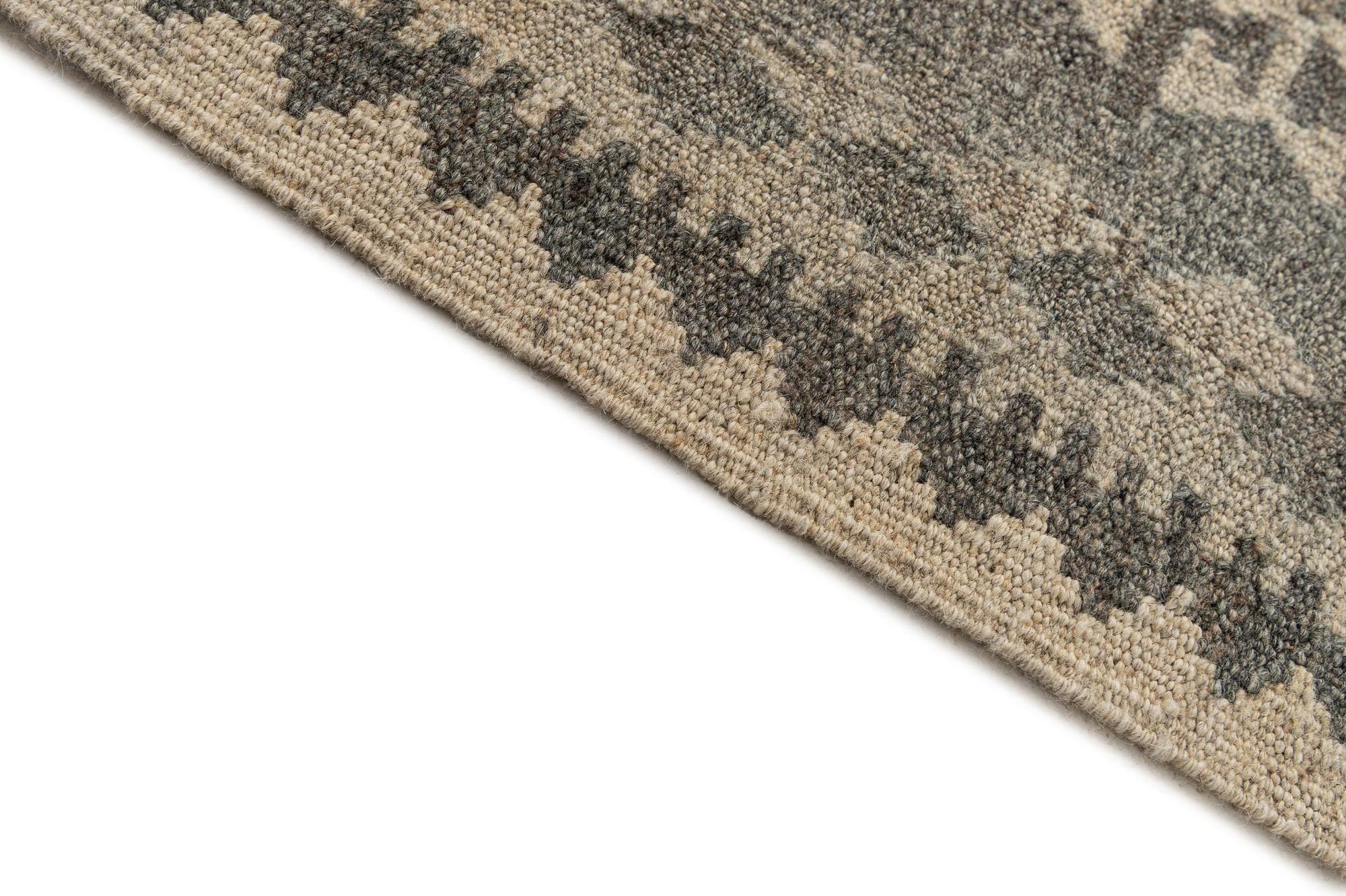 2' 9 x 9' 5 Hand Woven Kilim Maymana Wool Runner Rug