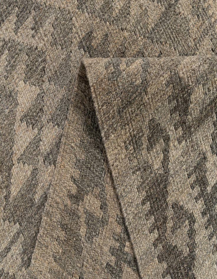 Detail image of 2' 10 x 9' 9  Hand Woven Kilim Maymana Wool Runner Rug