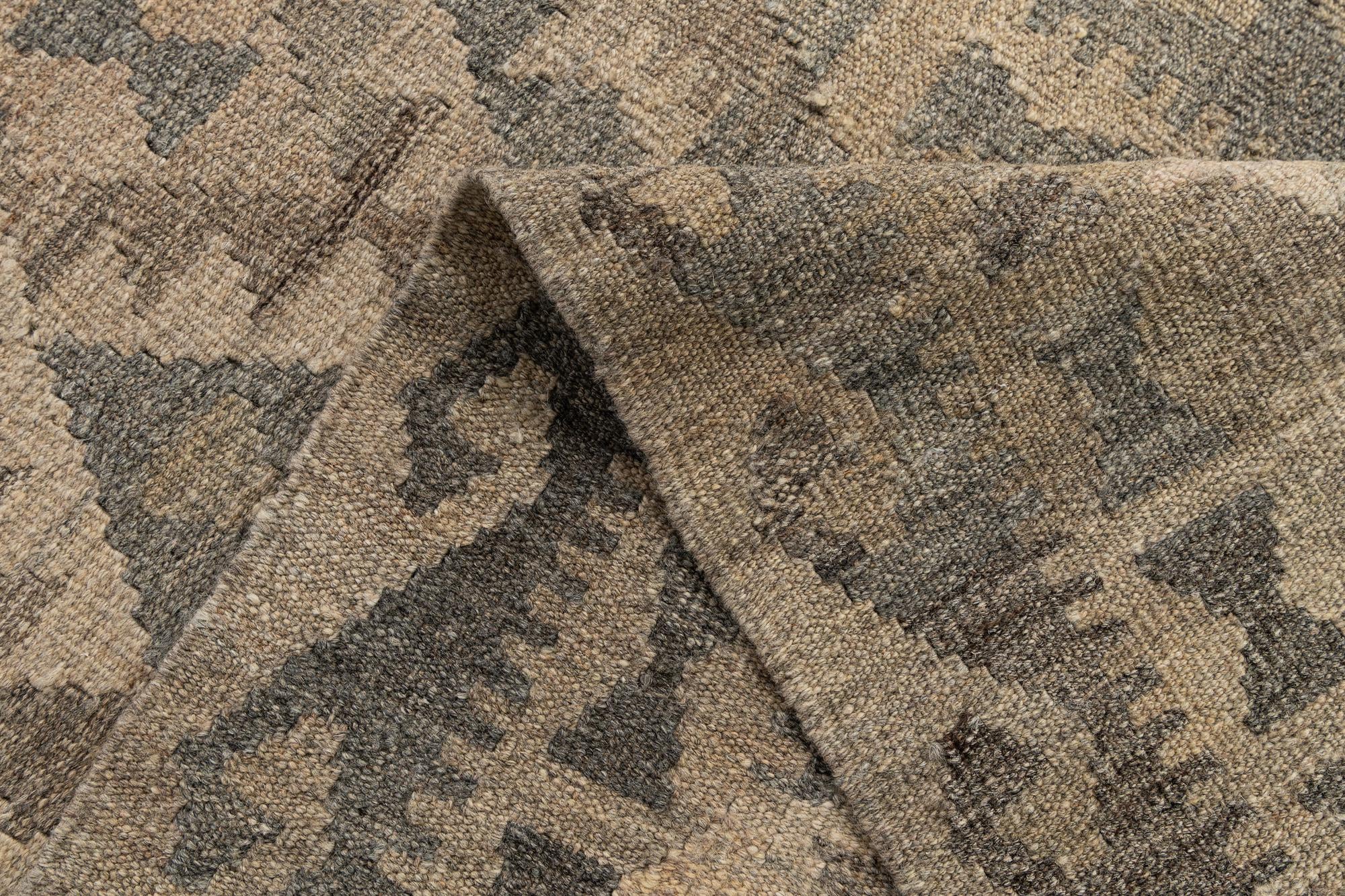 2' 8 x 10' Hand Woven Kilim Maymana Wool Runner Rug