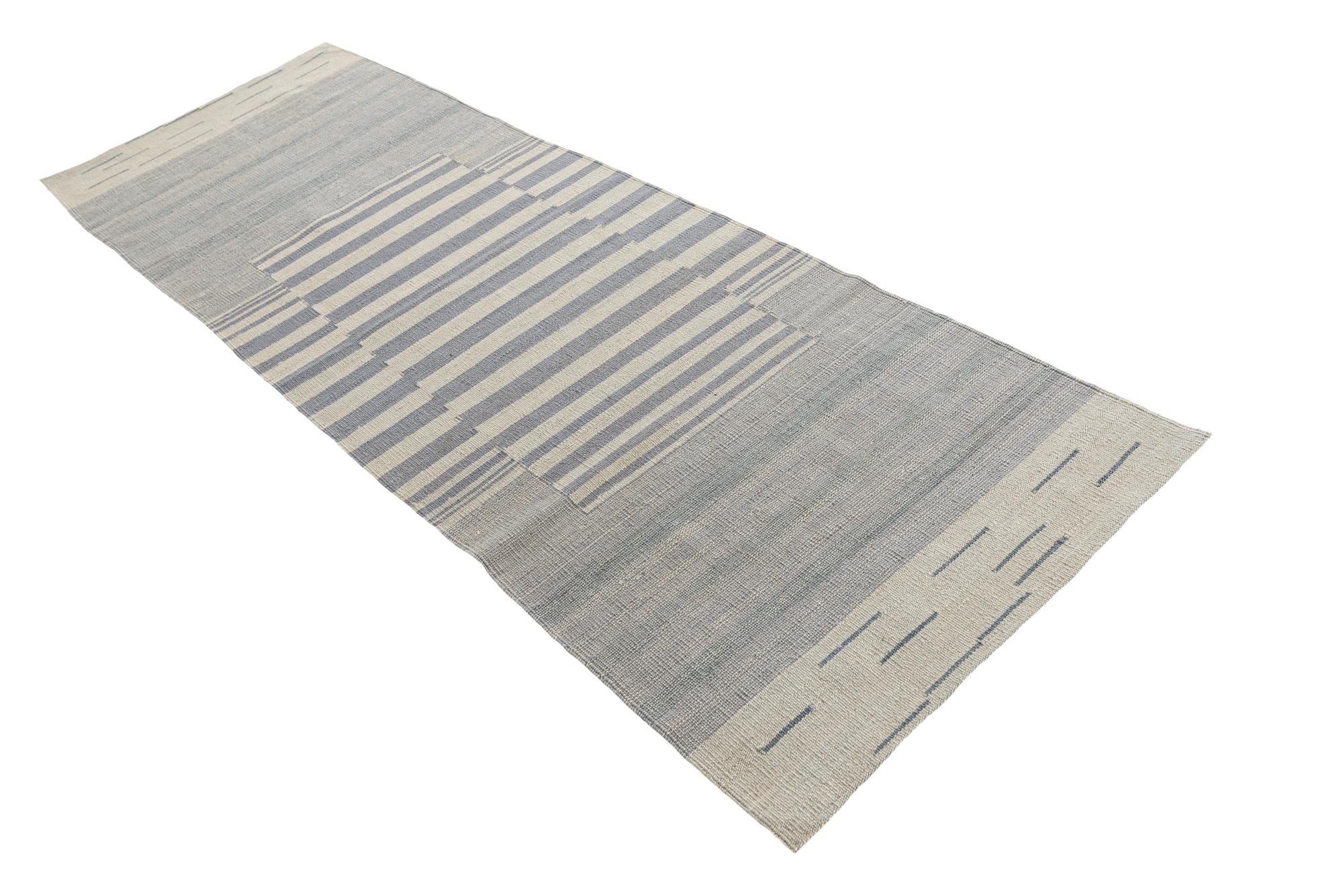 2' 8 x 7' 10 Hand Woven Kilim Modern Wool Runner Rug