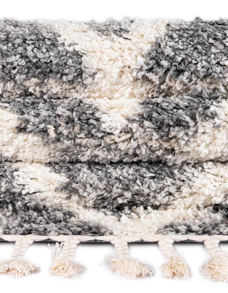 Detail image of 2' 2 x 6' Lagom Shag Runner Rug