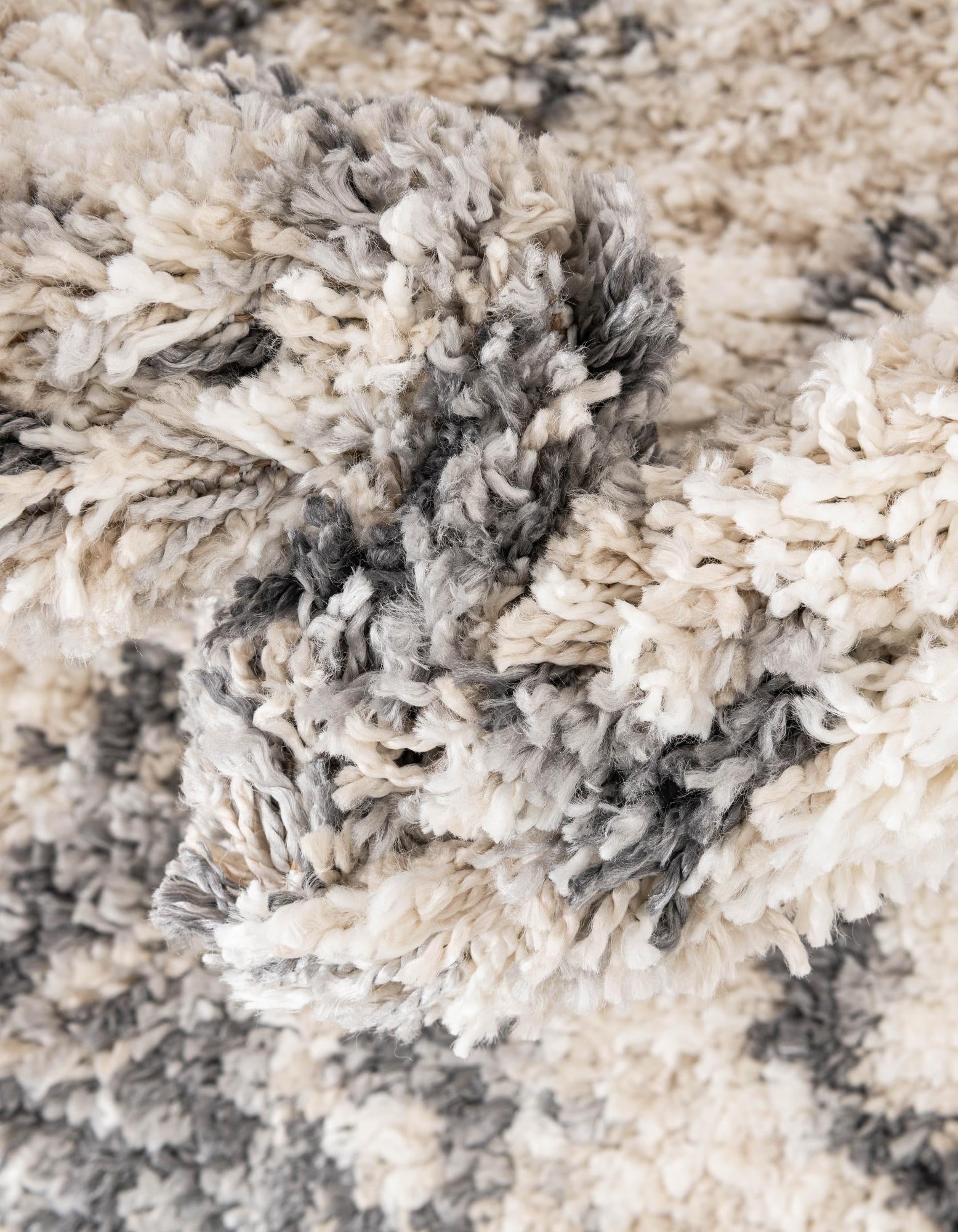 2' 7 x 8' 2 Lagom Shag Runner Rug