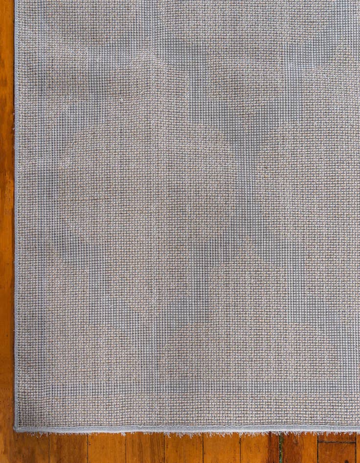 Detail image of 2' 7 x 10' Lattice Shag Runner Rug