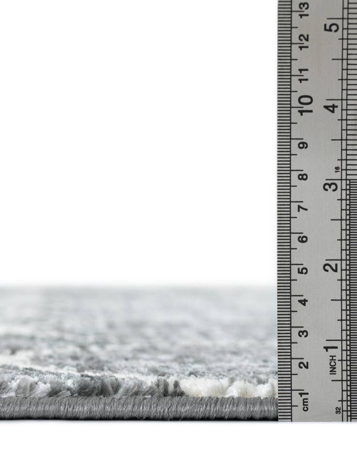 Detail image of 3' x 19' 8 Lattice Trellis Runner Rug