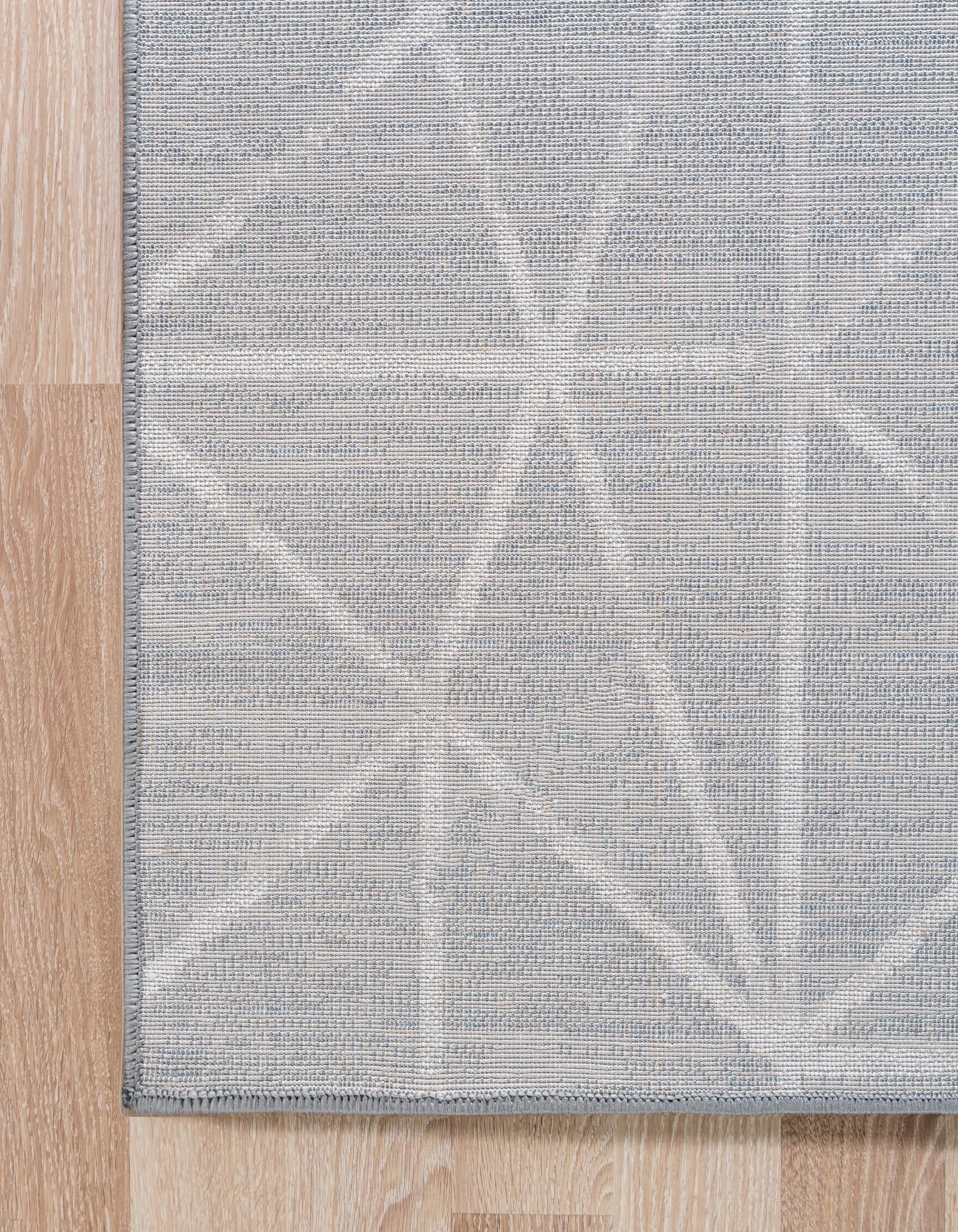 2' x 8' Lattice Trellis Runner Rug