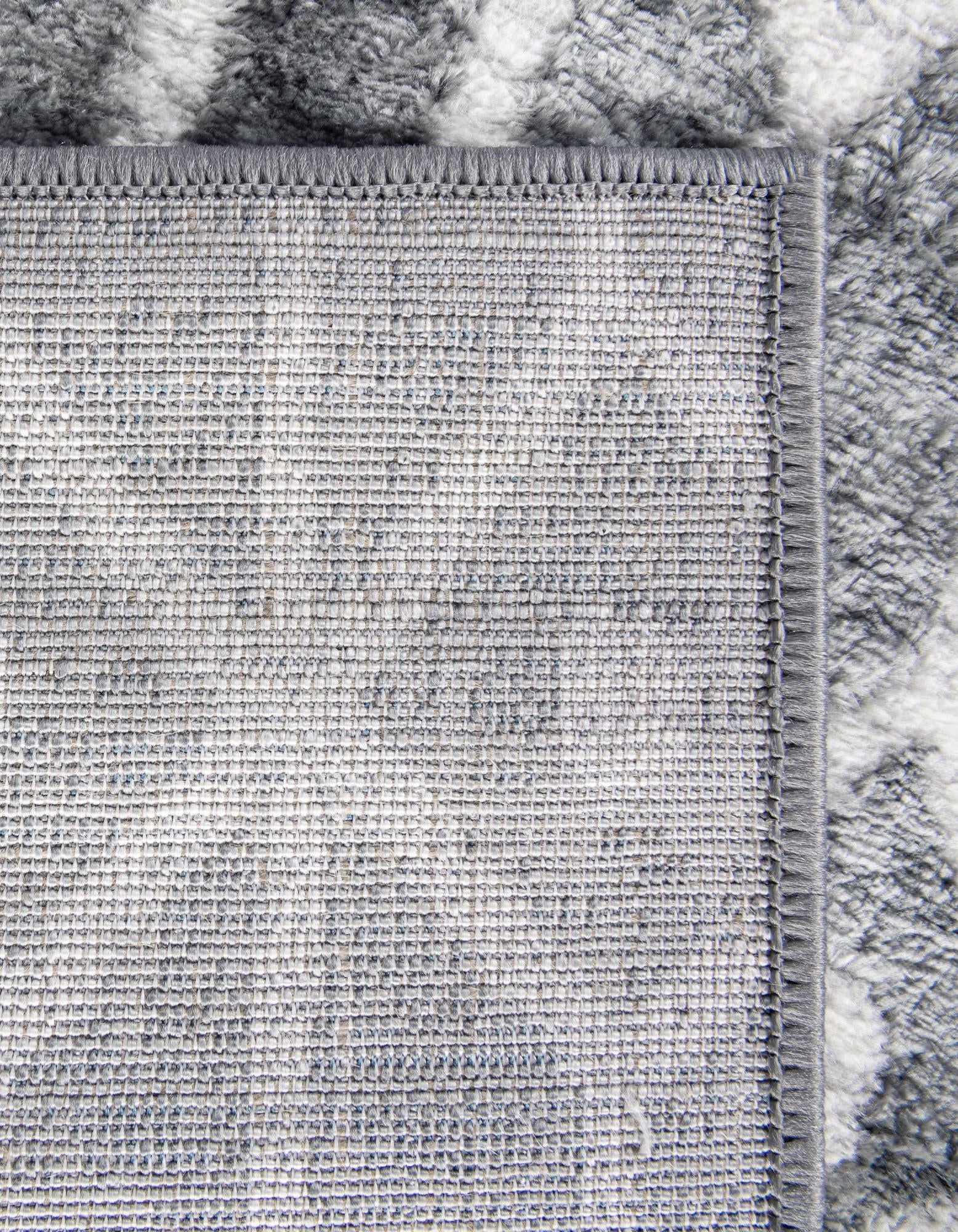 2' x 8' Lattice Trellis Runner Rug