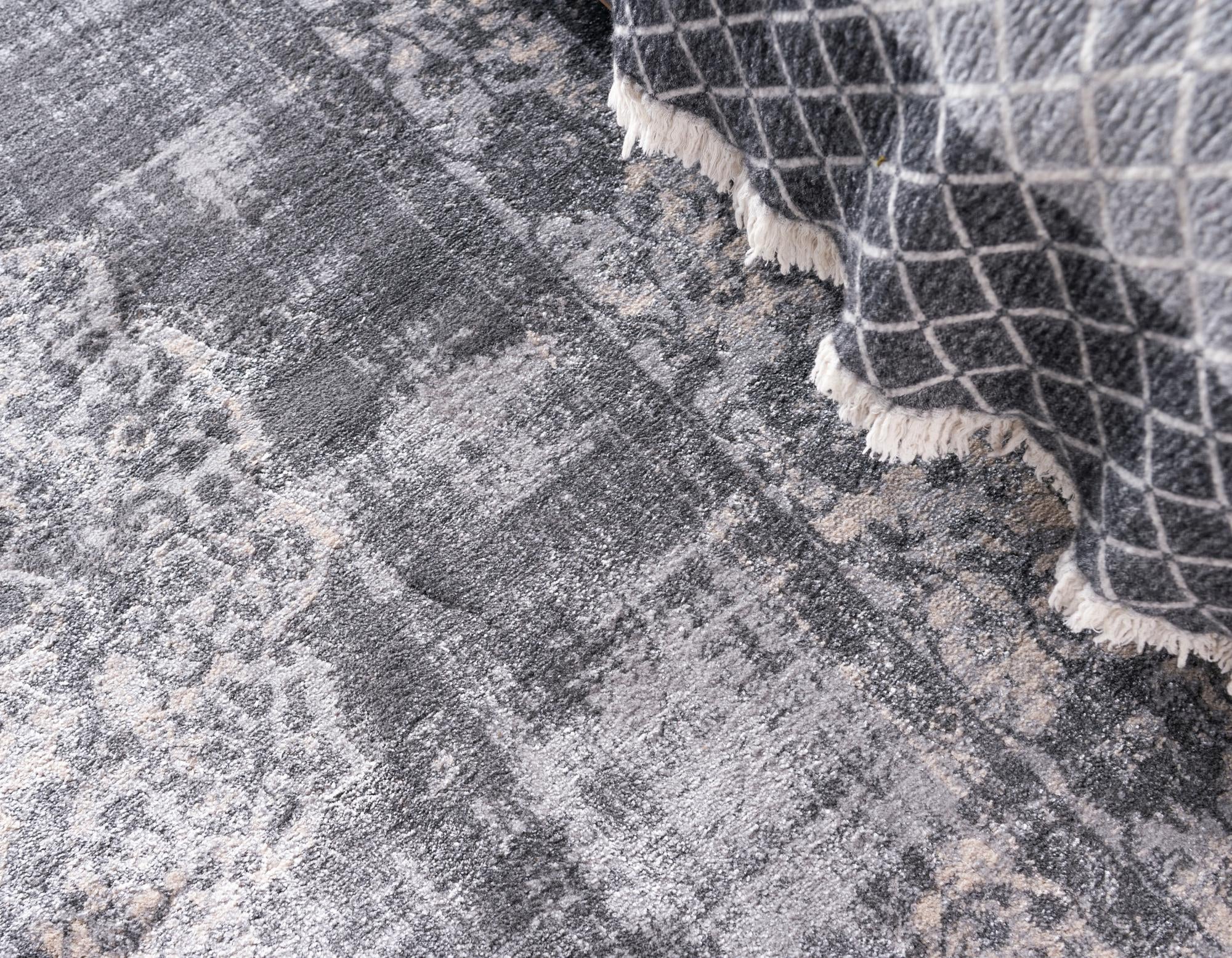 2' 2 x 6' Legacy Runner Rug