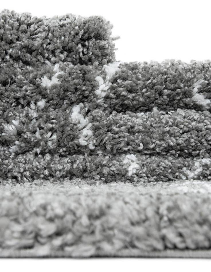 Detail image of 2' 7 x 6' Marrakesh Shag Runner Rug