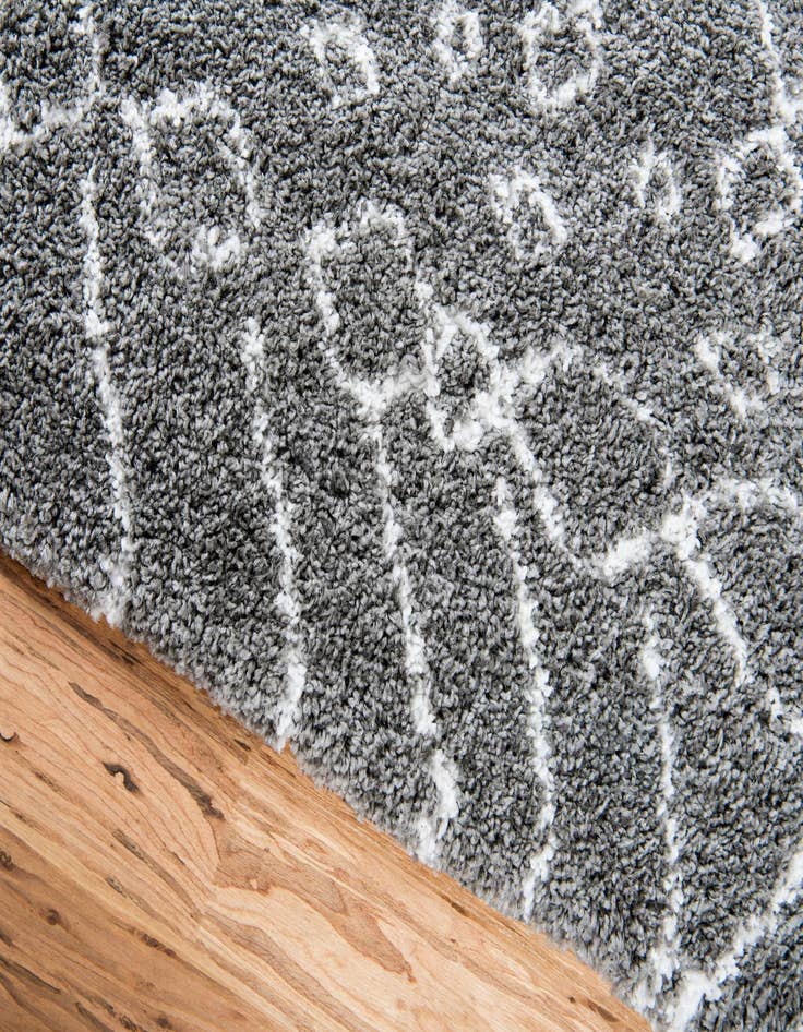 Detail image of 2' 7 x 10' Marrakesh Shag Runner Rug