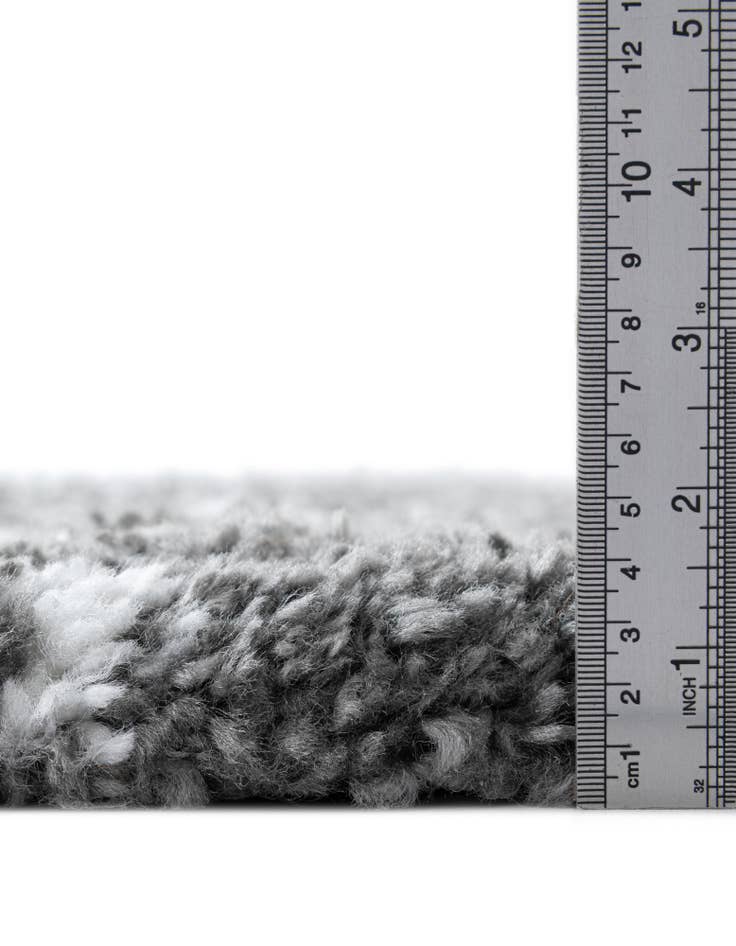 Detail image of 2' 7 x 10' Marrakesh Shag Runner Rug