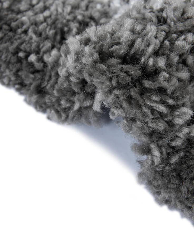 Detail image of 2' 7 x 10' Marrakesh Shag Runner Rug