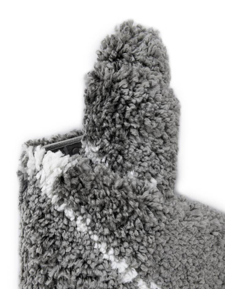 Detail image of 2' 7 x 6' Marrakesh Shag Runner Rug