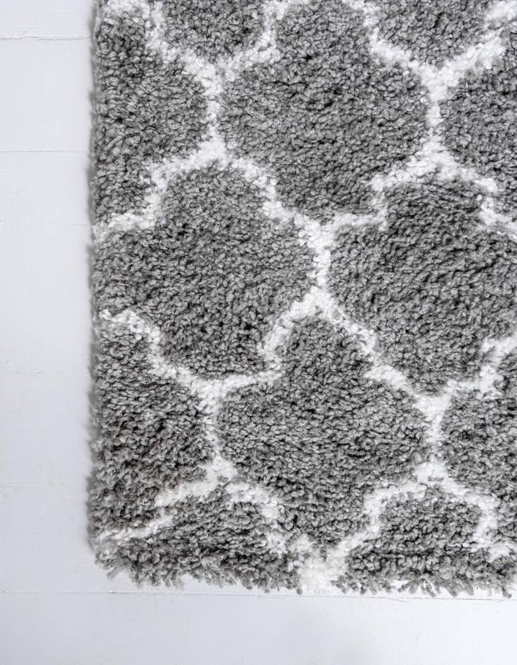 Detail image of 2' 7 x 10' Marrakesh Shag Runner Rug