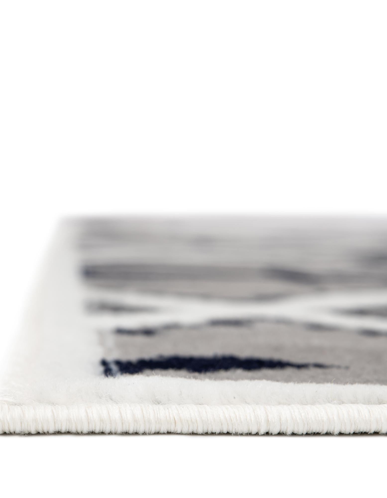 2' 7 x 12' Metropolis Runner Rug