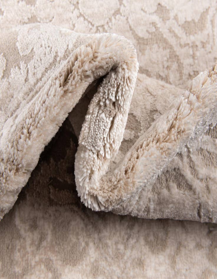 Detail image of 2' 3 x 8' Modern Classical Runner Rug