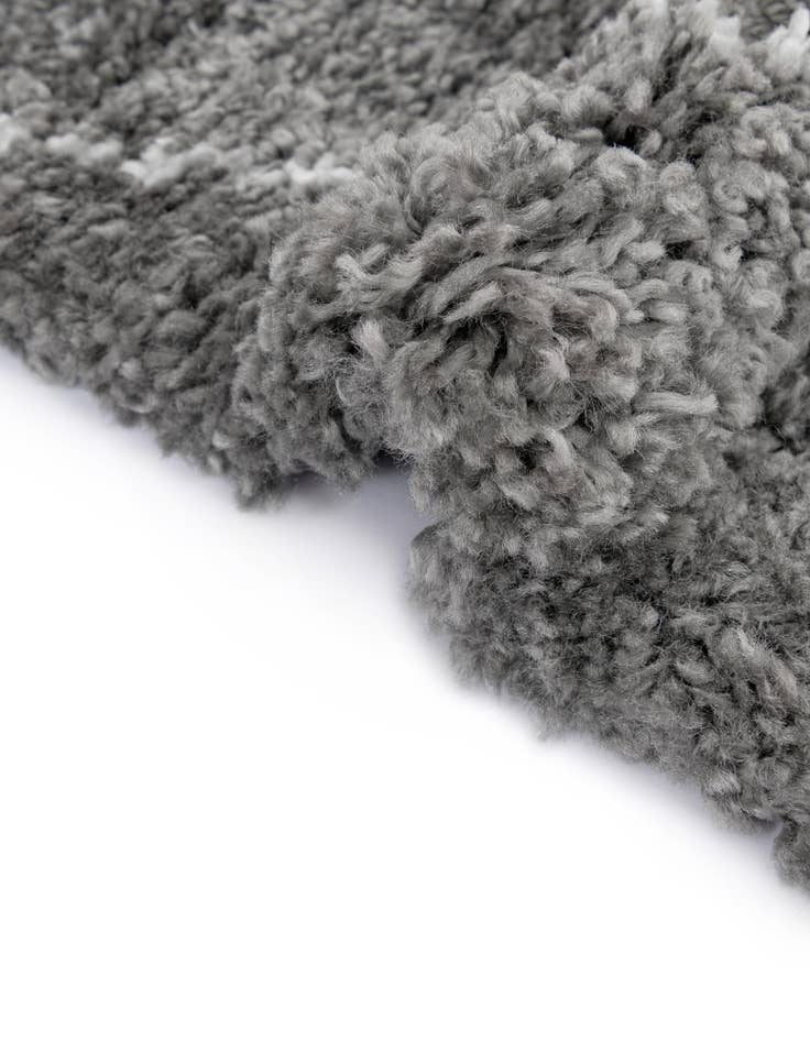 Detail image of 2' 7 x 6' Moroccan Shag Runner Rug