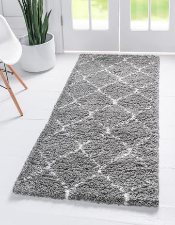 2' 7 x 10' Moroccan Shag Runner Rug
