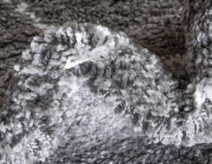 Detail image of 2' 7 x 10' Moroccan Shag Runner Rug