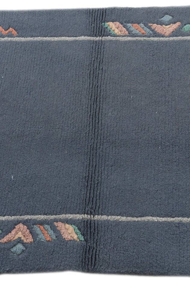 Detail image of 2' 4 x 4' 7 Hand Knotted Nepal Wool Runner Rug