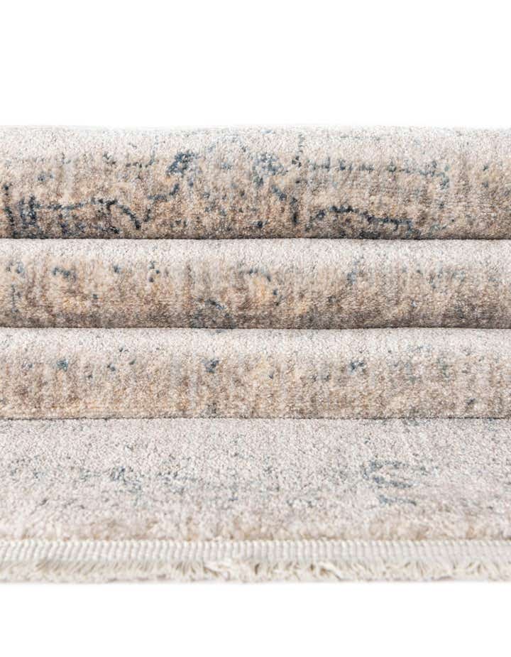 2' 7 x 10' Noble Runner Rug