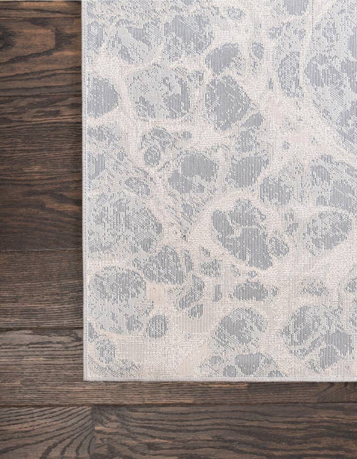 Detail image of 2' x 12' Oasis Runner Rug