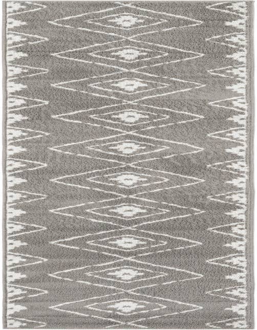 Detail image of 2' x 8' Oslo Runner Rug