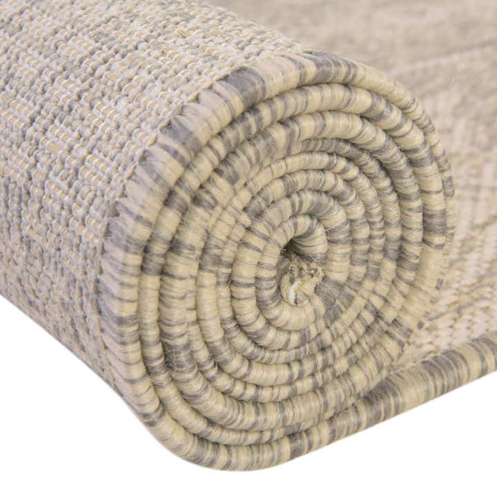 2' x 5' Easy-Clean Bohemian Indoor / Outdoor Runner Rug