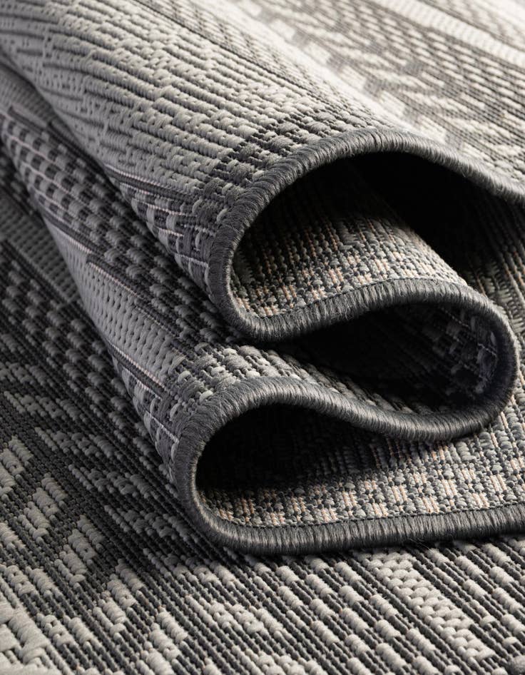 Detail image of 2' 2 x 6'  Washable Border Indoor / Outdoor Runner Rug