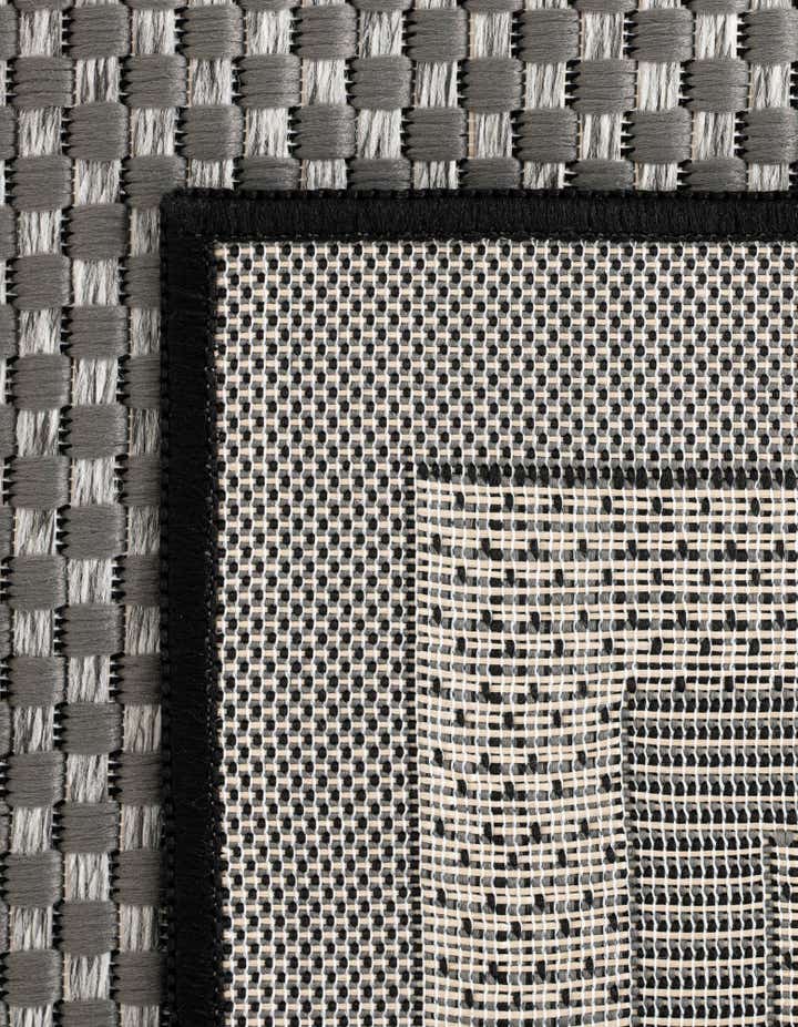 2' 7 x 10' Easy-Clean Border Indoor / Outdoor Runner Rug