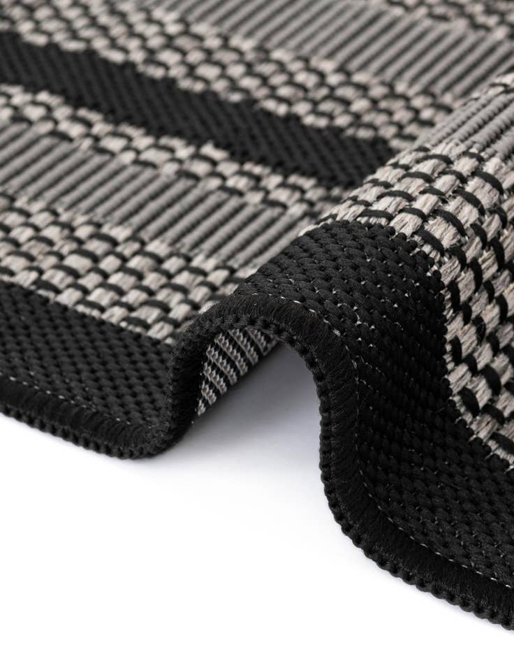 Detail image of 2' 2 x 6' Easy-Clean Border Indoor / Outdoor Runner Rug