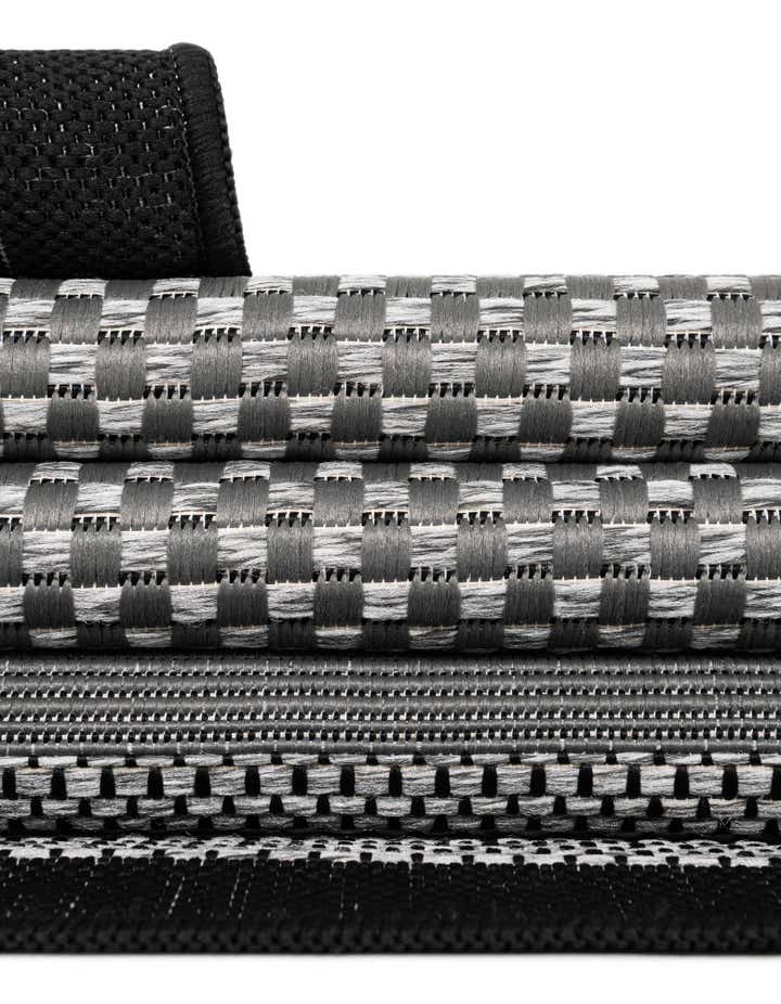 2' 7 x 10' Easy-Clean Border Indoor / Outdoor Runner Rug