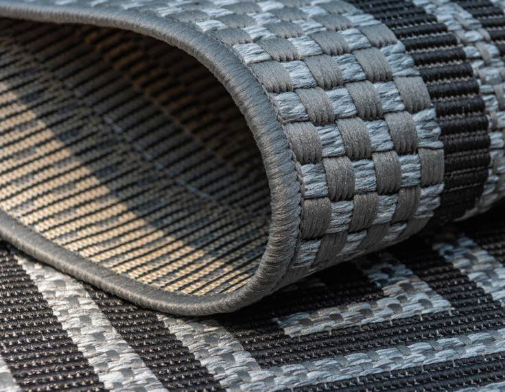 Detail image of 2' x 6' Easy-Clean Border Indoor / Outdoor Runner Rug