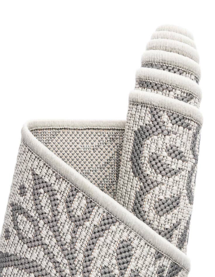 Detail image of 2' 2 x 6'  Washable Botanical Indoor / Outdoor Runner Rug