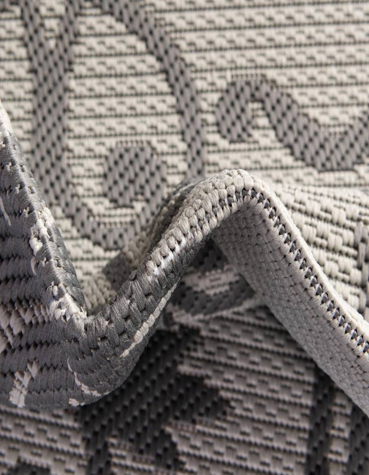 Detail image of 2' 2 x 6'  Washable Botanical Indoor / Outdoor Runner Rug