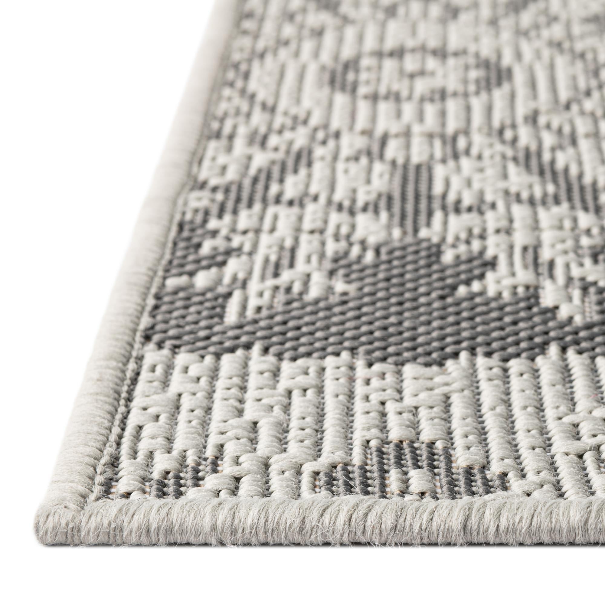 2' 2 x 6' Easy-Clean Botanical Indoor / Outdoor Runner Rug