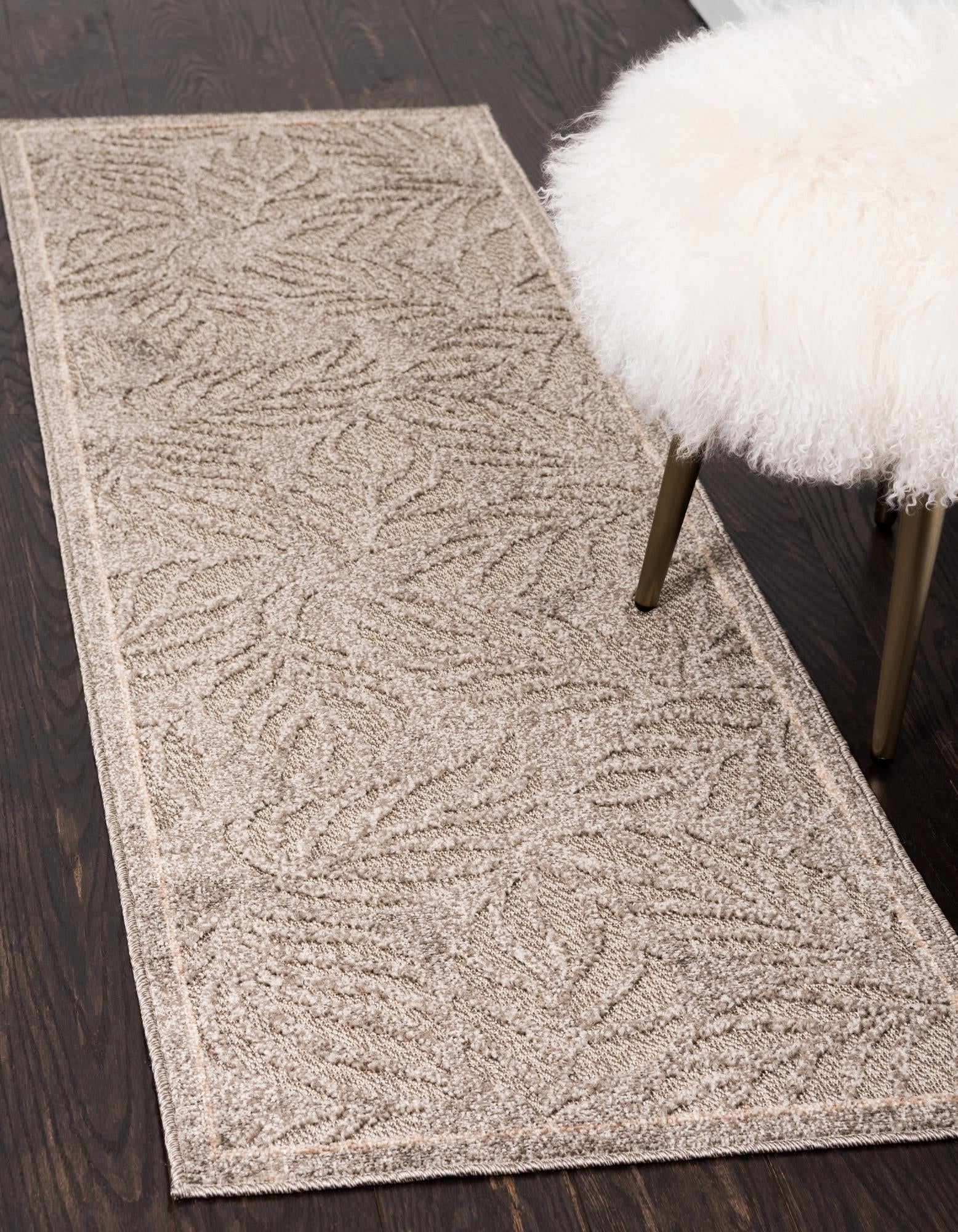 2' x 6' Easy-Clean Botanical Indoor / Outdoor Runner Rug
