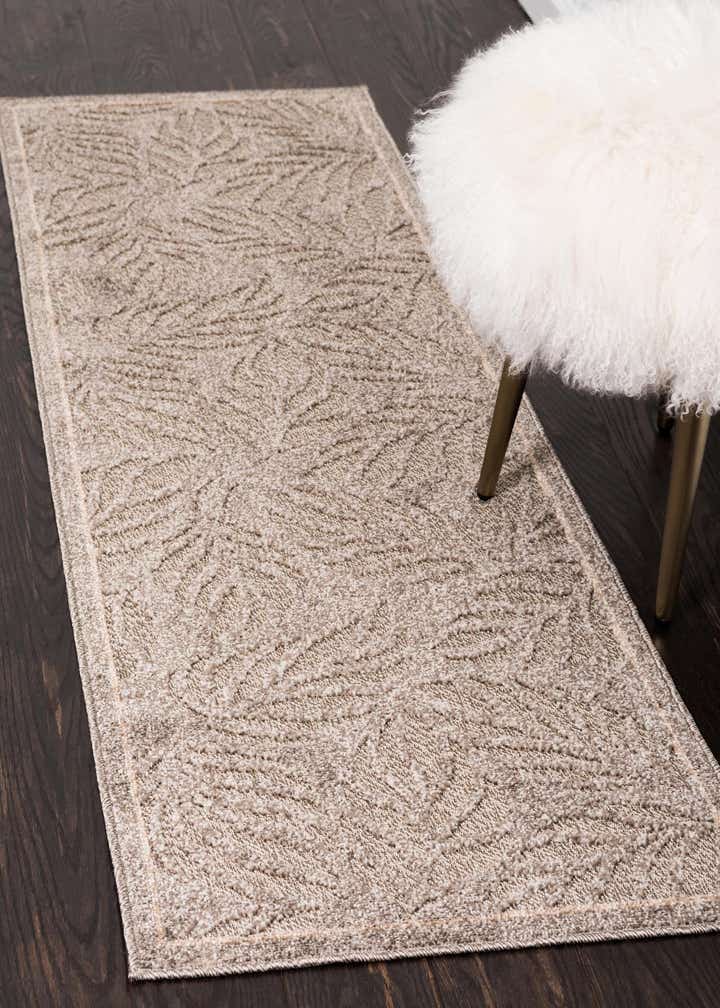 2' x 6' Easy-Clean Botanical Indoor / Outdoor Runner Rug